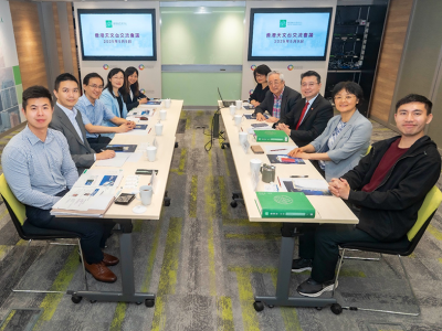天文台前台長岑智明及現任助理台長宋文娟一行五人到訪交流